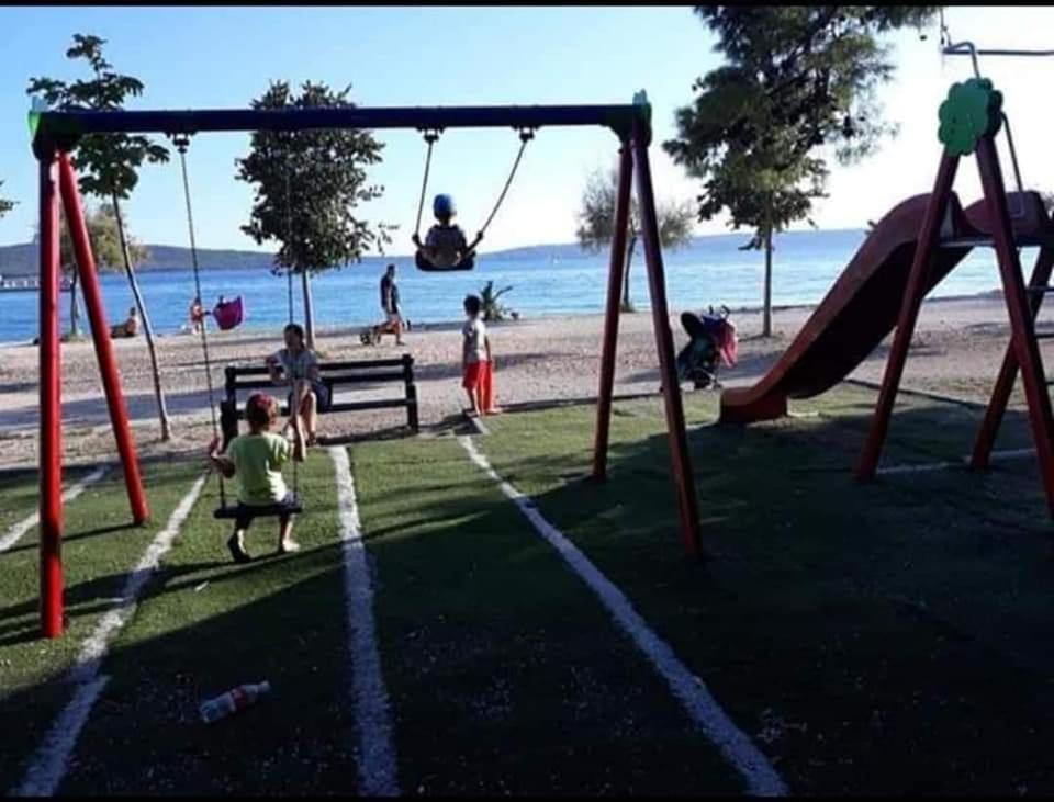 Kaštela Apartmani Luis מראה חיצוני תמונה
