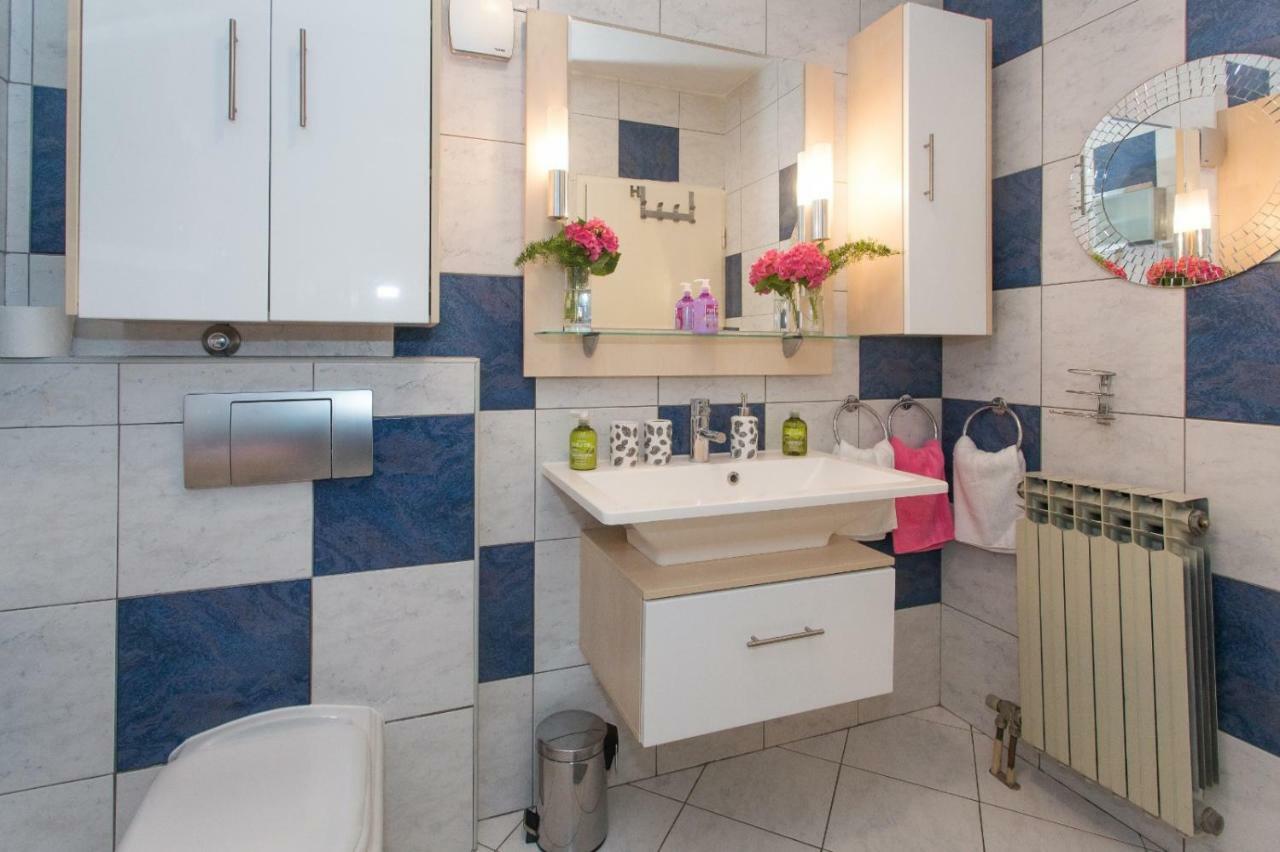 Kaštela Apartmani Luis מראה חיצוני תמונה