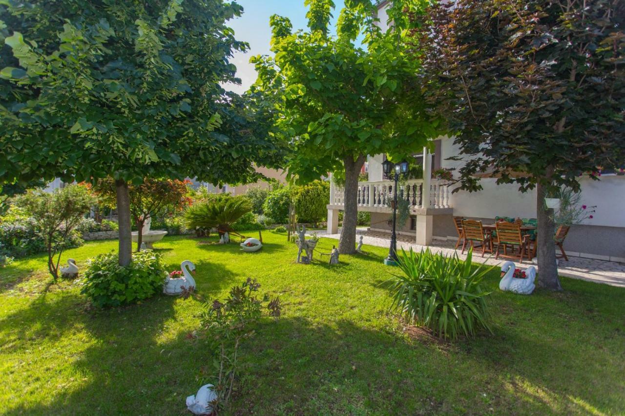 Kaštela Apartmani Luis מראה חיצוני תמונה