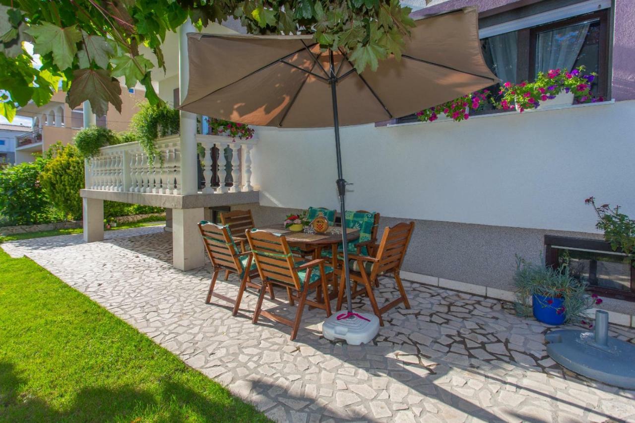 Kaštela Apartmani Luis מראה חיצוני תמונה