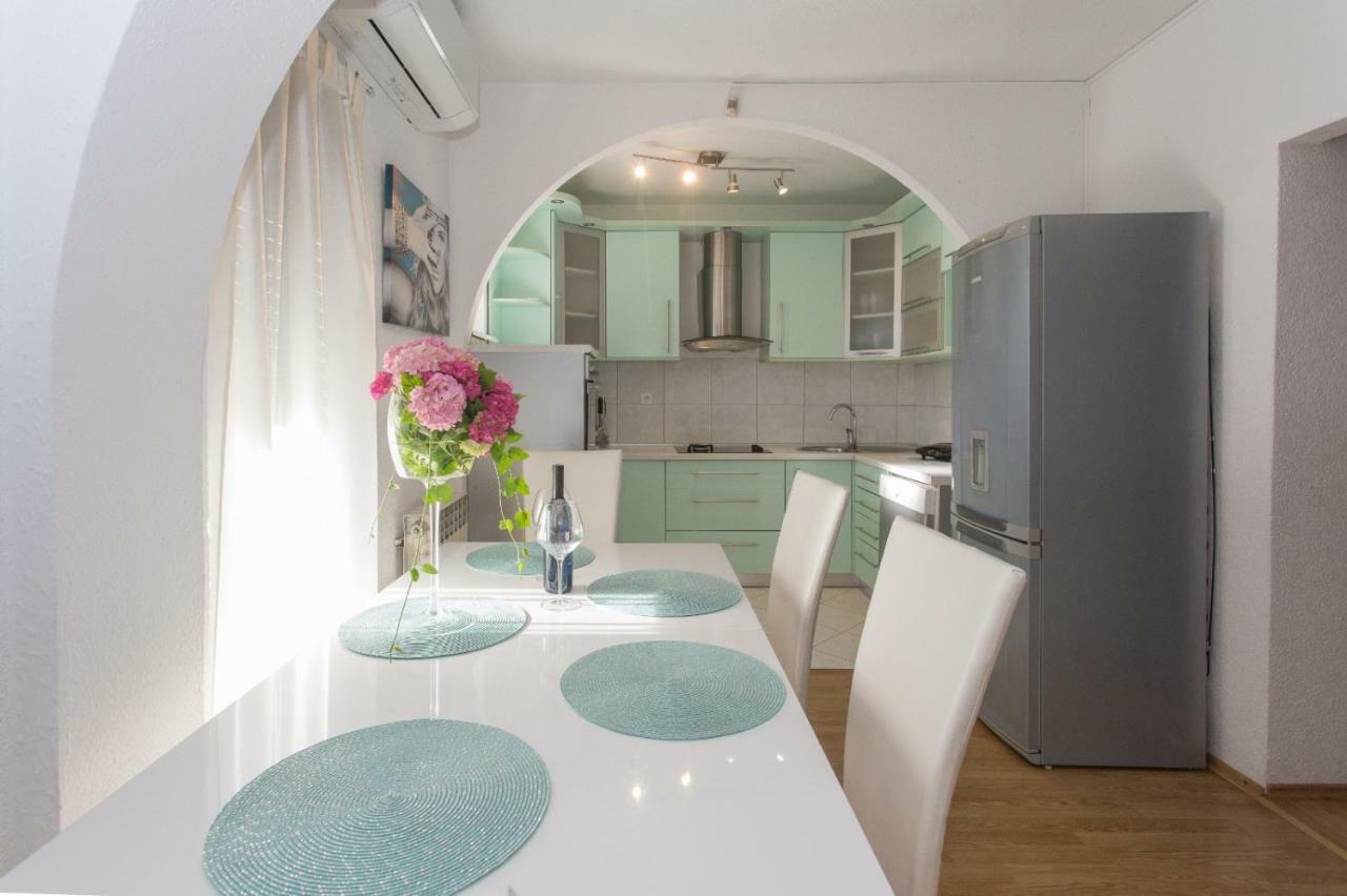 Kaštela Apartmani Luis מראה חיצוני תמונה